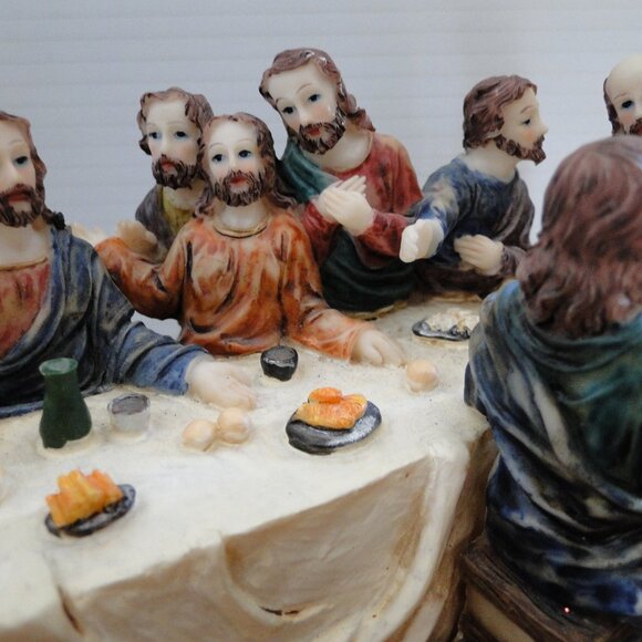 The Last Supper Detailed Hand Painted Resin - Picture 6 of 8